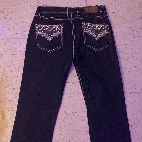 Cowgirl up jeans - Picture 2 of 7